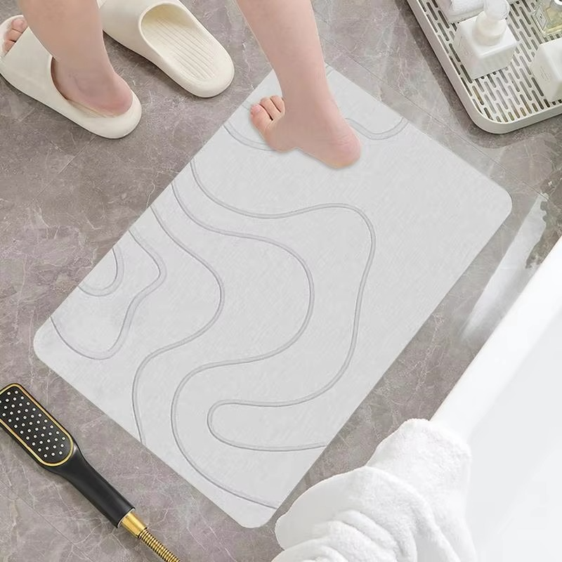 Non-Slip Bath Mat with Strong Suction Cups – Soft, Comfortable & Quick-Dry Shower and Tub Floor Mat