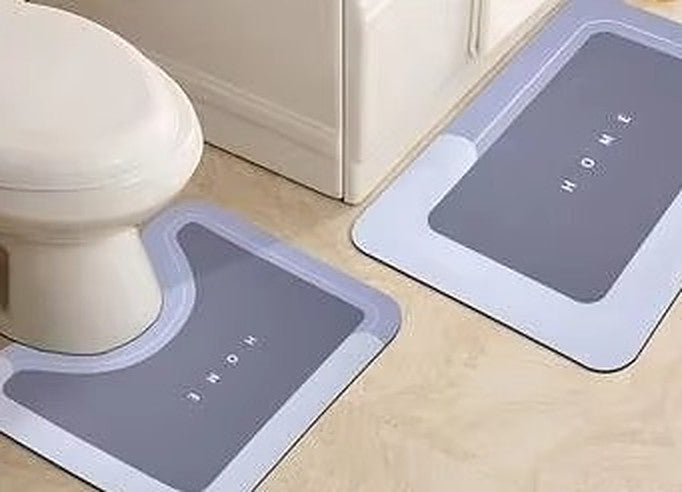 Mattona U-shaped toilet mat and bath mat in a bathroom