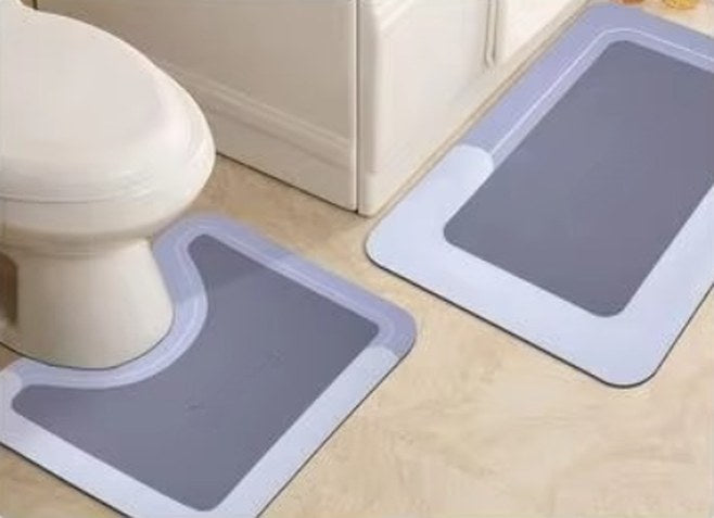 plain Mattona U-shaped toilet mat and bath mat in a bathroom